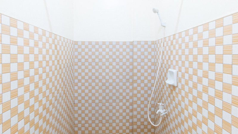 RedDoorz @ Golden Skye Hotel Guagua, Guagua, Philippines