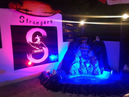 Strangers Inn & Bar, General Luna, Philippines