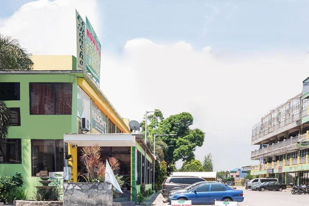 OYO 195 Ranchotel - Biñan, Biñan, Philippines