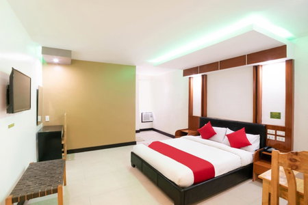 OYO 195 Ranchotel - Biñan, Biñan, Philippines