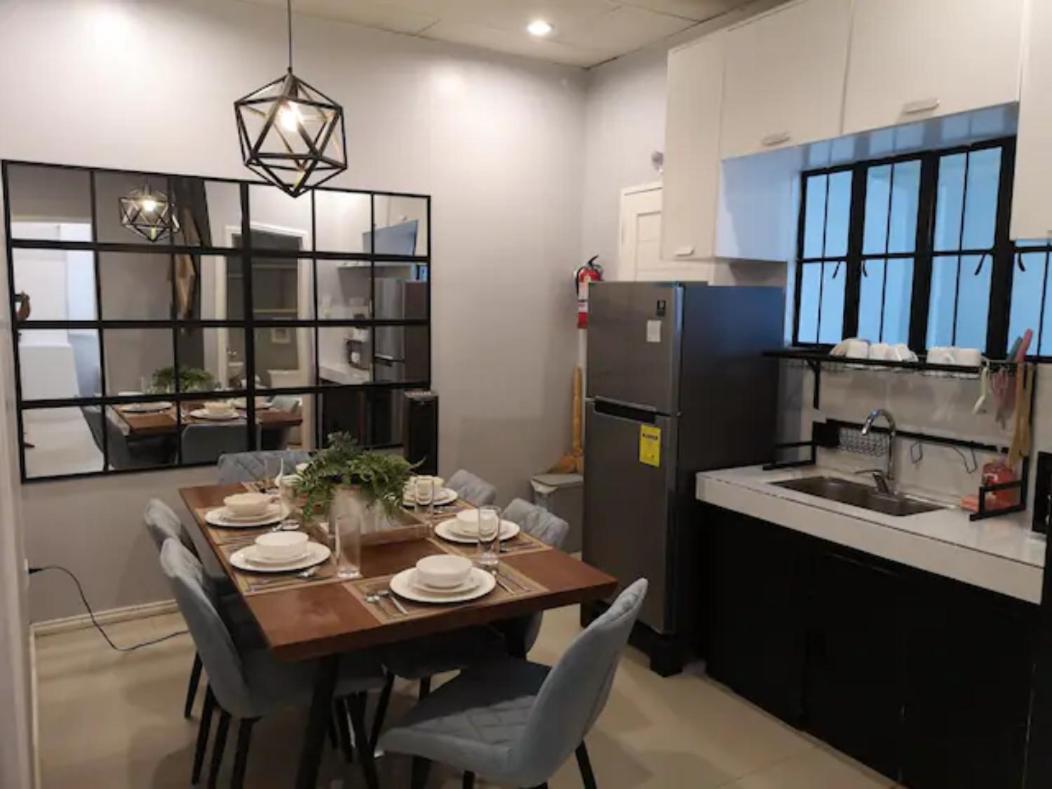 MC residence 5 w/ Netflix,100Mbps Wifi, hot shower, Filipinas