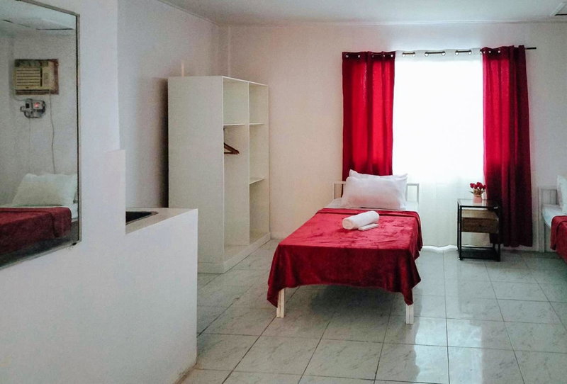 RedDoorz at Rio Bella Lacson St Bacolod, Bacolod, Philippines