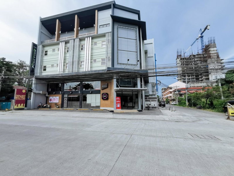 RedDoorz Plus near Bangko Sentral Ng Pilipinas Davao, Davao City, Philippines