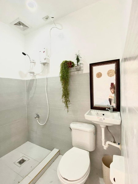 Best studio flat w/ NETFLIX near airport and beach!, Mactan, Philippines