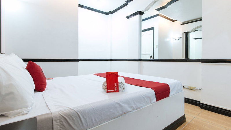 RedDoorz Plus @ Villa Gloria Taguig, Taguig, Philippines