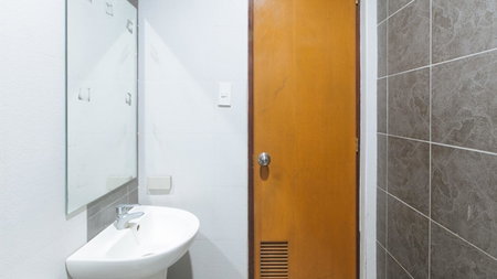 RedDoorz near Angeles University Foundation, Angeles, Philippines