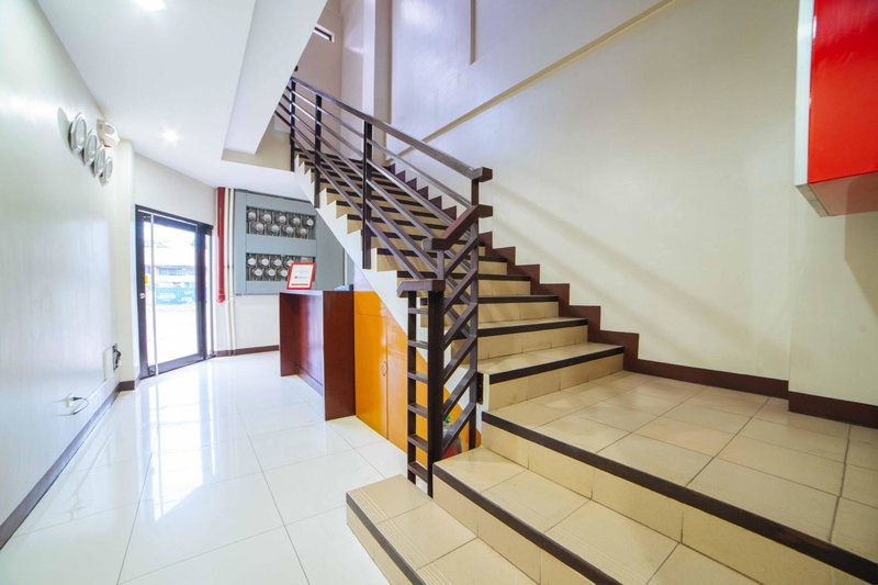 RedDoorz near Angeles University Foundation, Angeles, Philippines