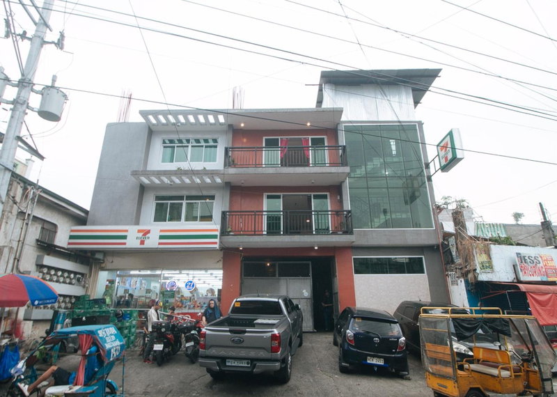 Budget Backpackers Transient House near NAIA by RedDoorz, Manila, Philippines