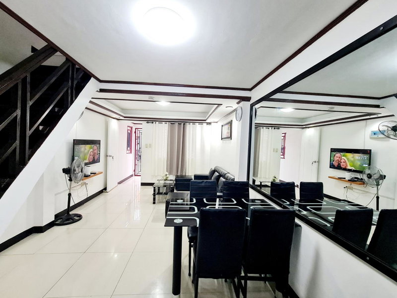 Calapan City Fully Furnished House Transient near XentroMall L39, Calapan, Philippines