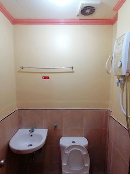 RedDoorz near SM Batangas City, Batangas City, Philippines