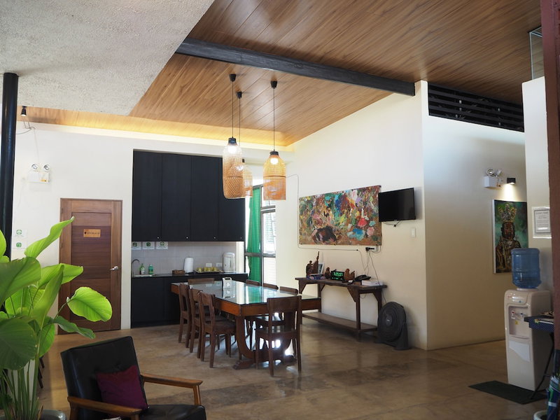 Ceda Guest House by HiveRooms, Santa Fe, Philippines