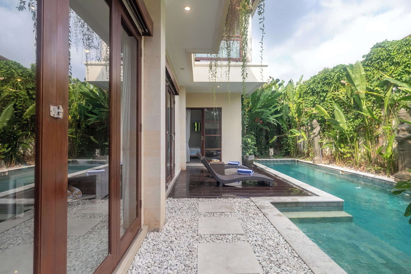 Villa Tepi Sungai, Legian, Indonesia