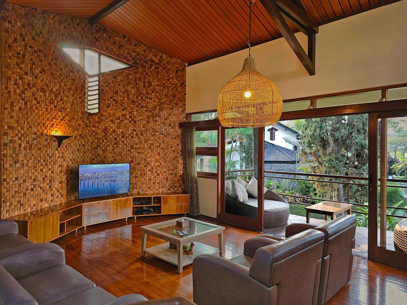 Villa Klub Bunga - by The Batu Hotel Batu Malang, Batu, Indonesia