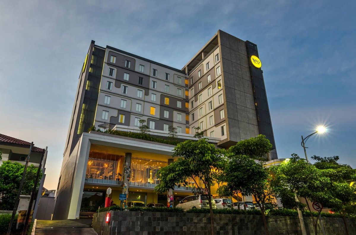 Yello Hotel Jemursari, Indonesia