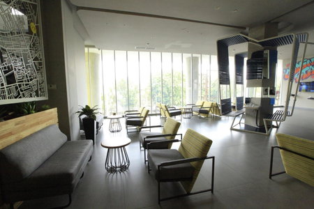 Yello Hotel Jemursari, Surabaya, Indonesia