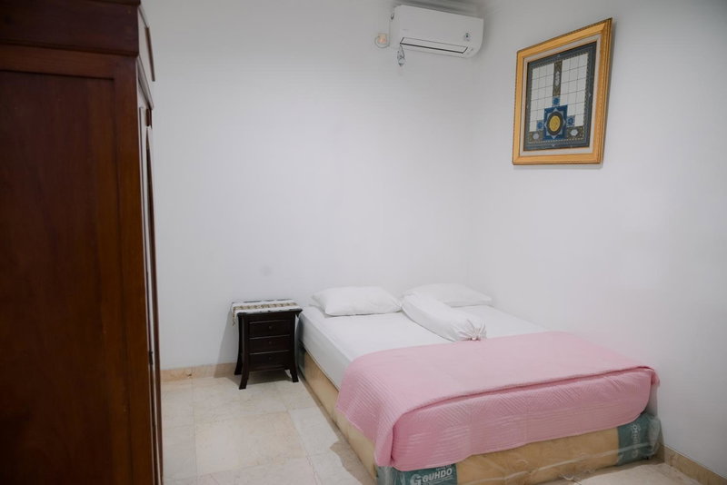 Kirana Guest House Bogor, Bogor, Indonesia
