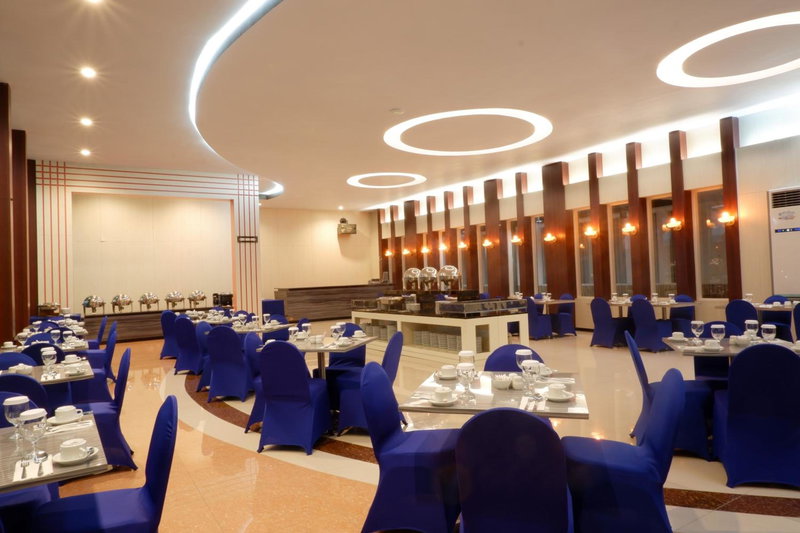 Sahid Azizah Syariah Hotel and Convention Kendari, Lepoleop, Indonesia