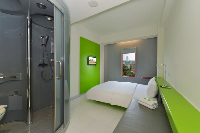 TreePark Hotel BSD City, Serpong, Indonesia
