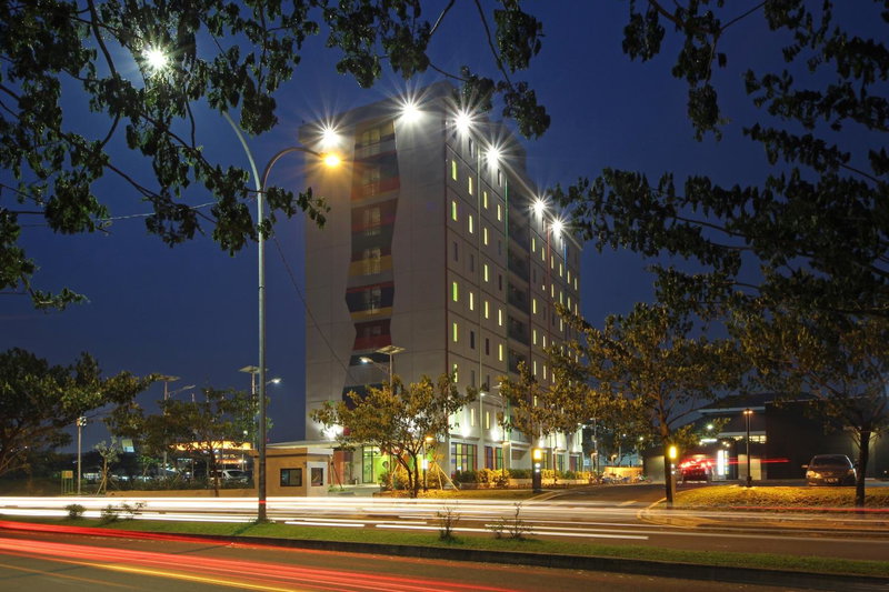 TreePark Hotel BSD City, Serpong, Indonesia