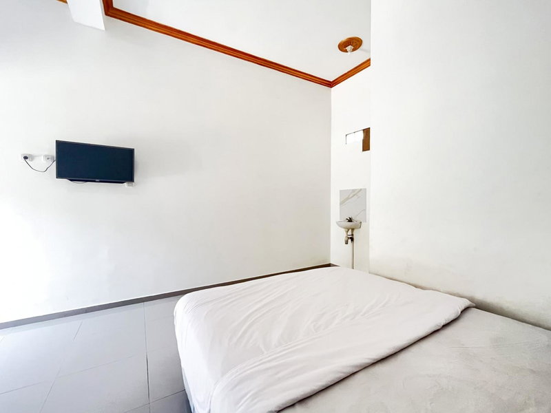 Elma Guesthouse YIA KulonProgo Yogyakarta Mitra RedDoorz, Yogyakarta, Indonesia