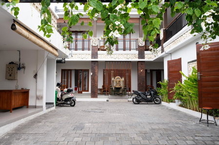 RedDoorz Plus at Yasa's Living Denpasar, Sanur, Indonesia