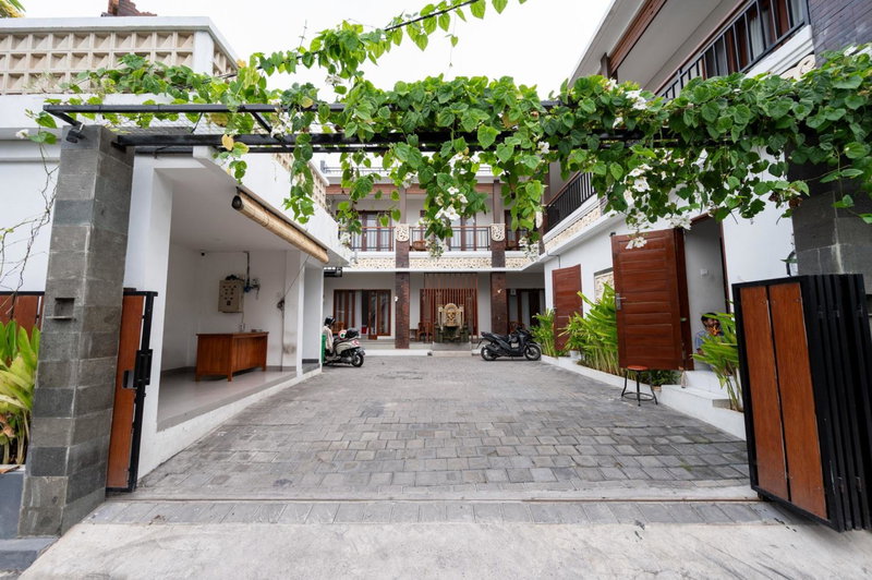 RedDoorz Plus at Yasa's Living Denpasar, Sanur, Indonesia