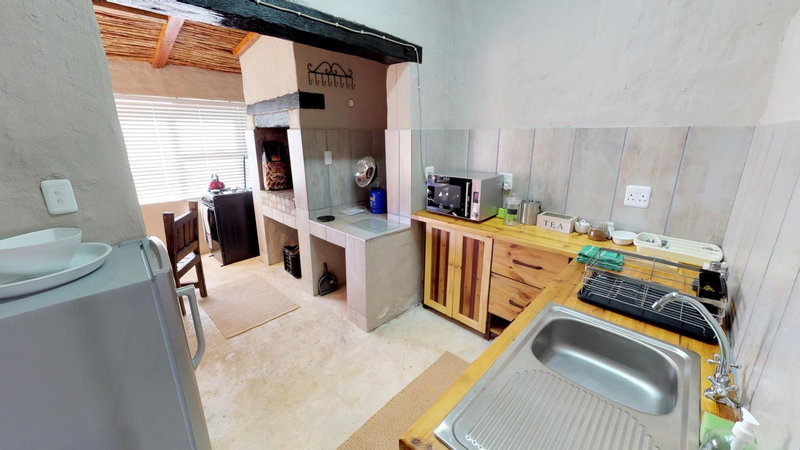 Swartberg Pass Cottages - Kobus Se Gat, Matjiesrivier, South Africa
