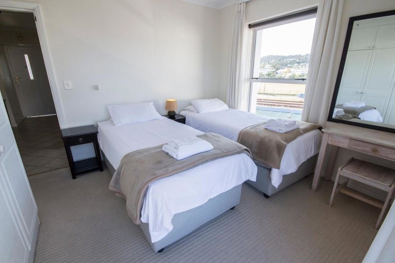 Laguna Grove 15 3 bedroom apartment, Knysna, South Africa