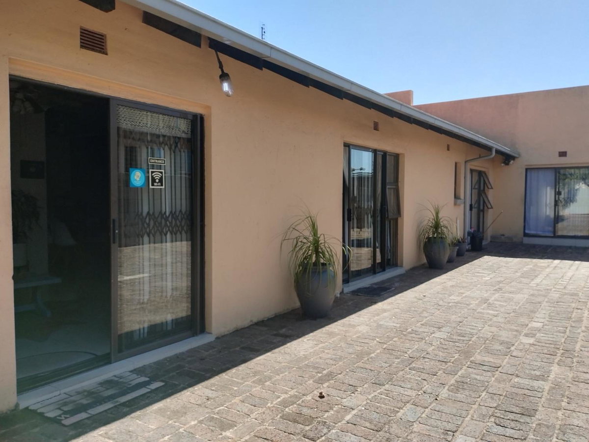 Tokelo Guesthouse Emalahleni, South Africa