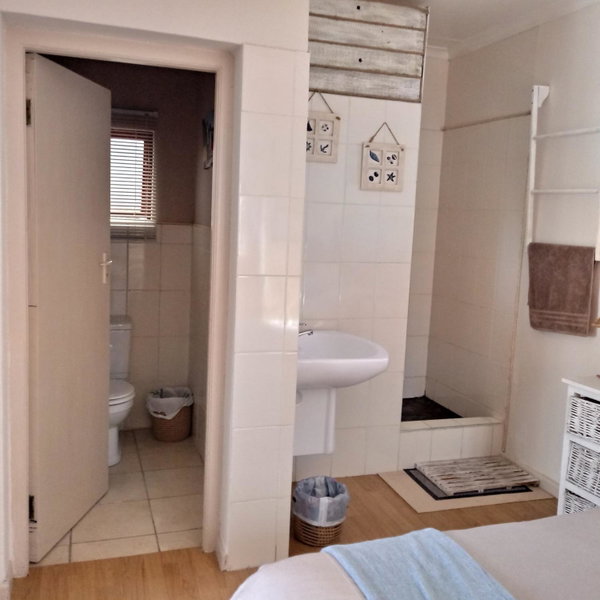 Vincentia Odd Cottage ( self catering), East London, South Africa