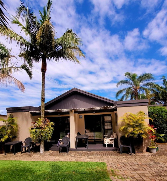 Kennington Palms B&B/Self Catering, East London, South Africa