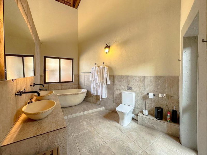 Tebuah Private Lodge, Mabalingwe, Mabula, South Africa