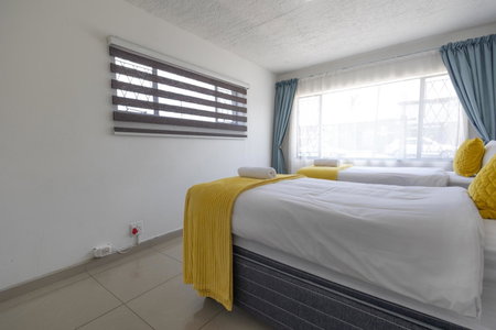 Safi Classic 3 bedroom Apartment 4, East London, South Africa
