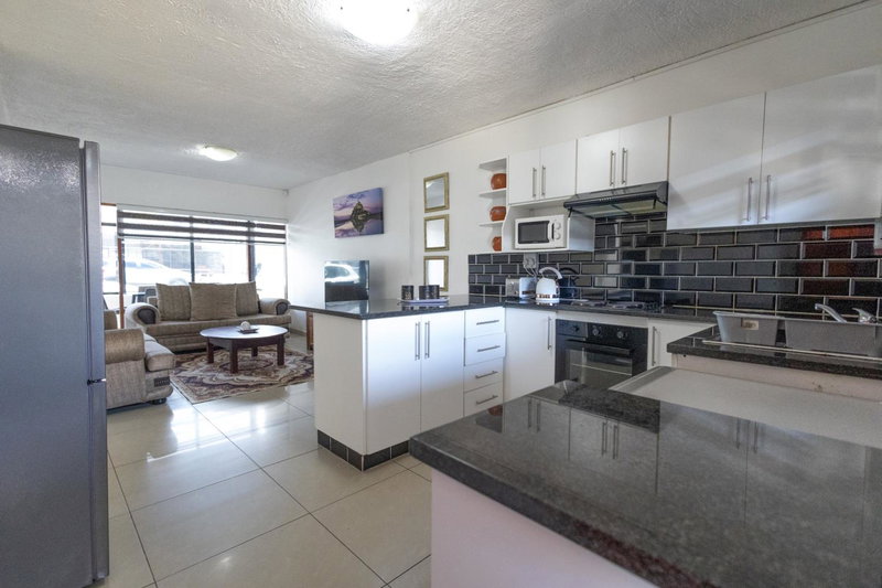 Safi Classic 3 bedroom Apartment 4, East London, South Africa