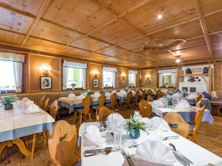 Hotel Harfenwirt, Niederau, Austria