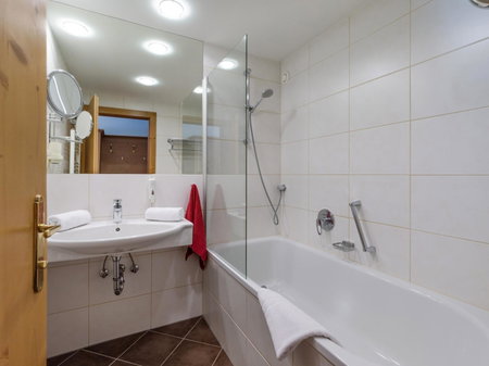 Hotel Harfenwirt, Niederau, Austria