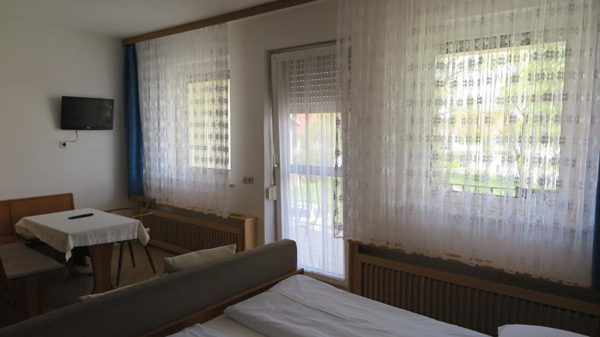 Hotel · Gästehaus Andreas Kroiss, Illmitz