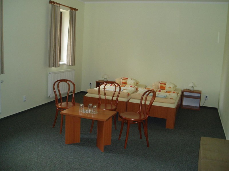 Česká Hospoda - hlavní budova s restaurací, Depandance 1, Depandance 2, Heřmanice, Czechia