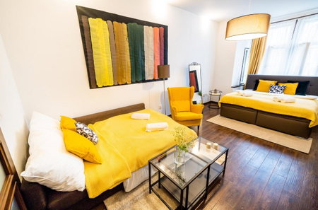 Unique Central SQUARE business apt., Hradec Králové, Czechia