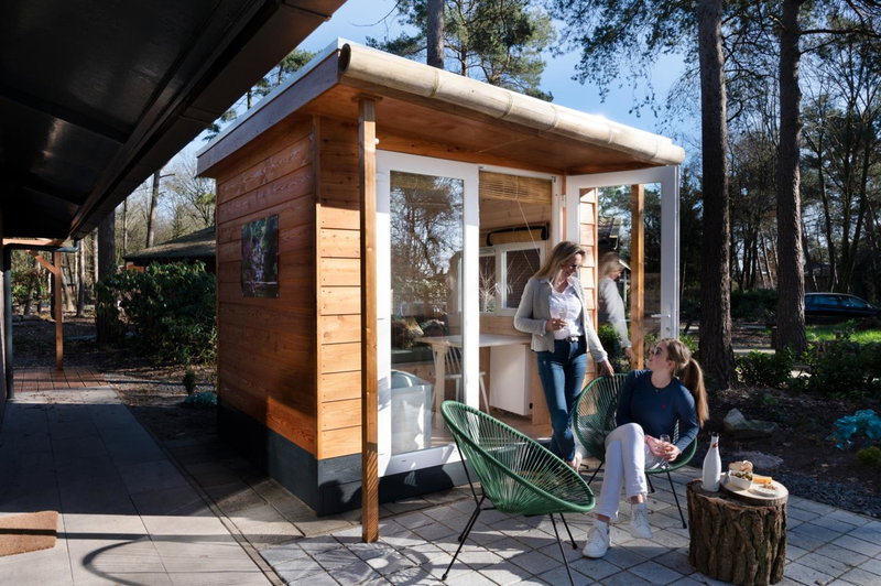 ZEN-bungalow NO 1 met Sauna en hottub, Rheezerveen, The Netherlands