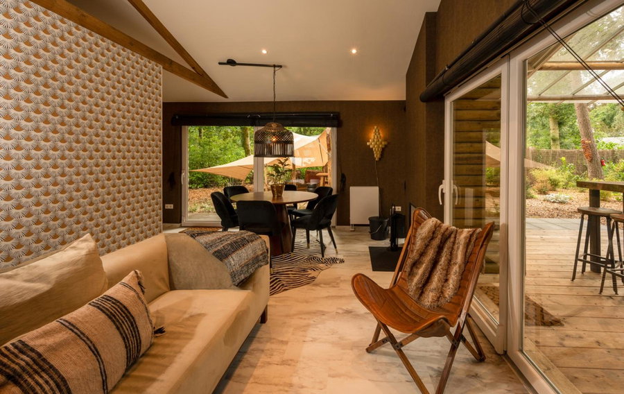 zen-Bungalow NO 4 met sauna en hottub, Rheezerveen, The Netherlands
