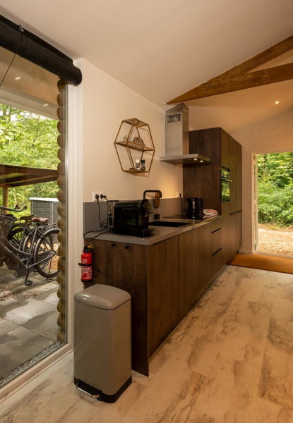 zen-Bungalow NO 4 met sauna en hottub, Rheezerveen, The Netherlands