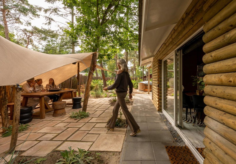 zen-Bungalow NO 4 met sauna en hottub, Rheezerveen, The Netherlands
