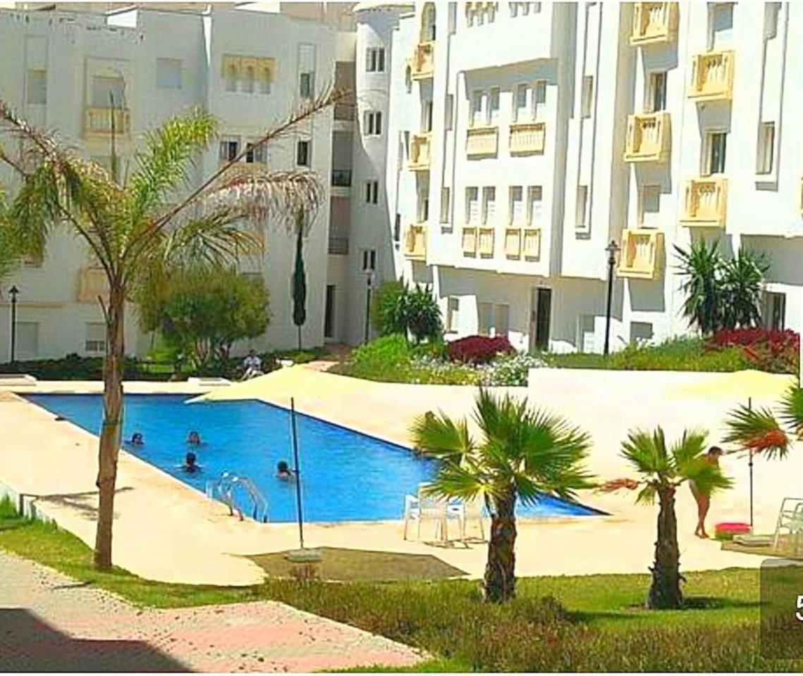 Hotel · chic appart vue sur piscine, Tangier