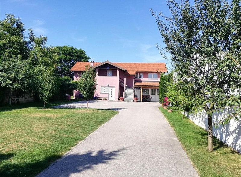 Guest House Lucija, Zagreb, Croatia