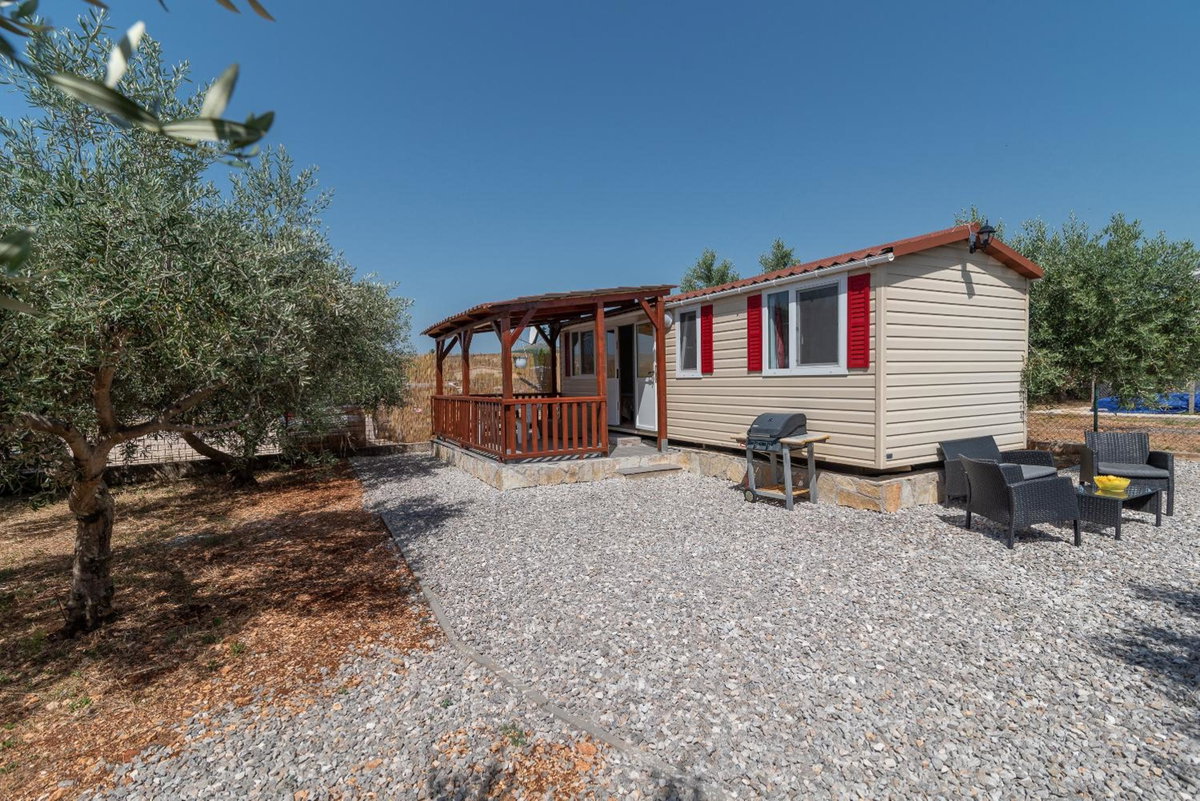 'Olive grove' Camping House-near the beach, Croatia