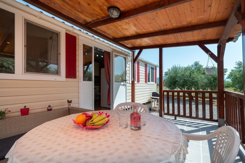 'Olive grove' Camping House-near the beach, Divulje, Croatia