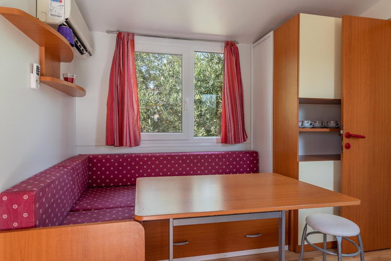 'Olive grove' Camping House-near the beach, Divulje, Croatia