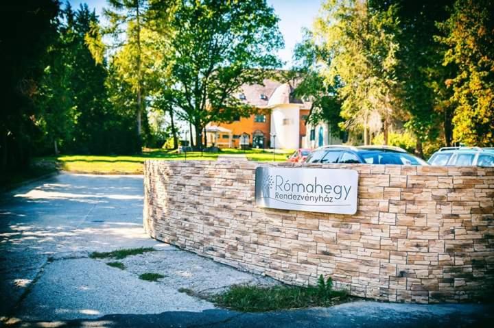 Rómahegy Rendezvényház, Hungary