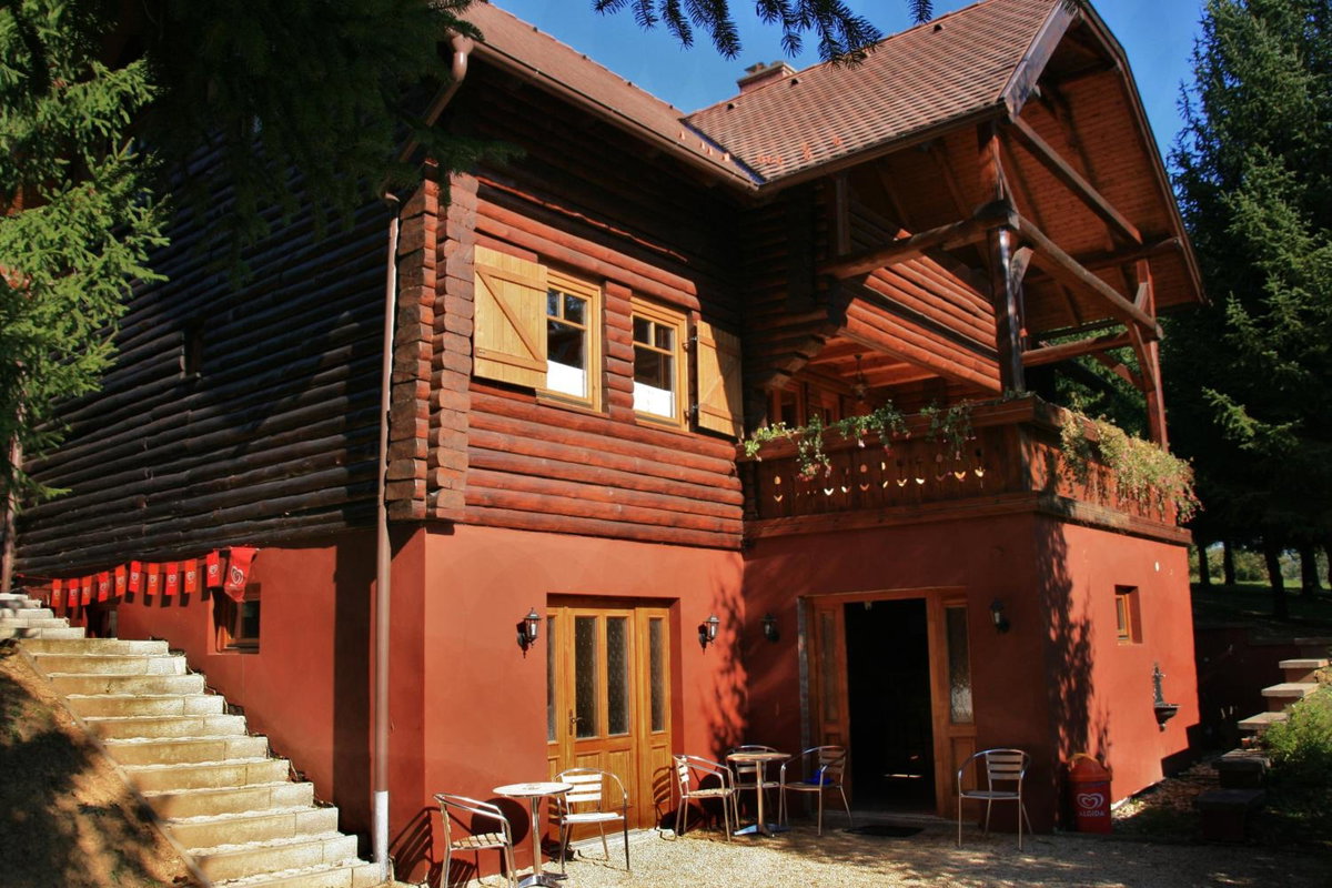 Hotel · Golomán Gerendaház és Vendégház, Ispánk